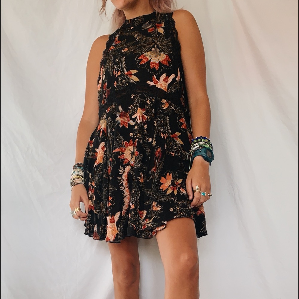 Free People dress! Size small, can fit a medium